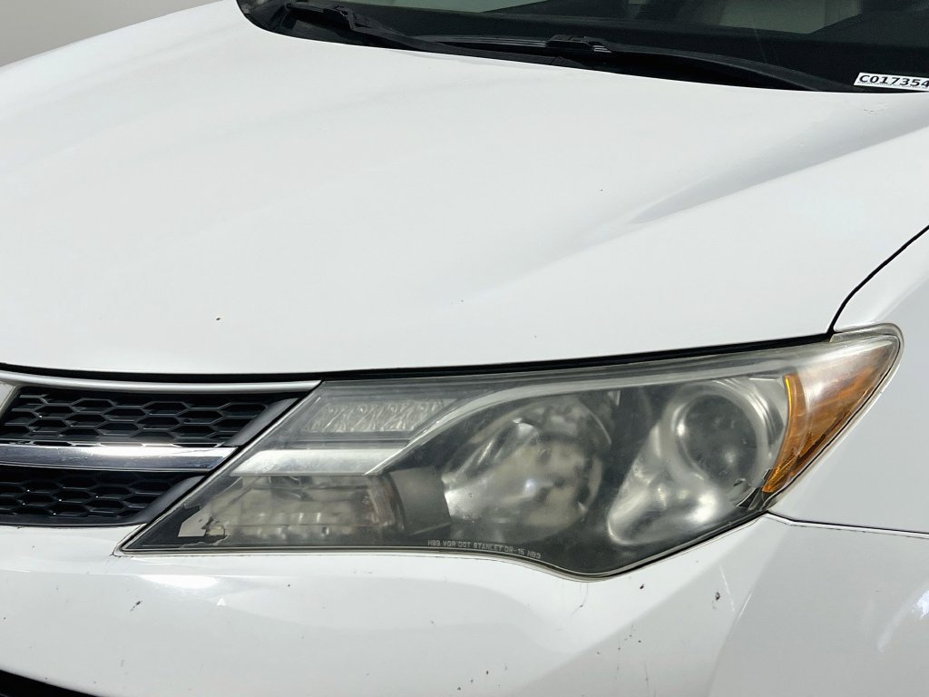 Used 2014 Toyota RAV4 XLE AWD/4WD image 11