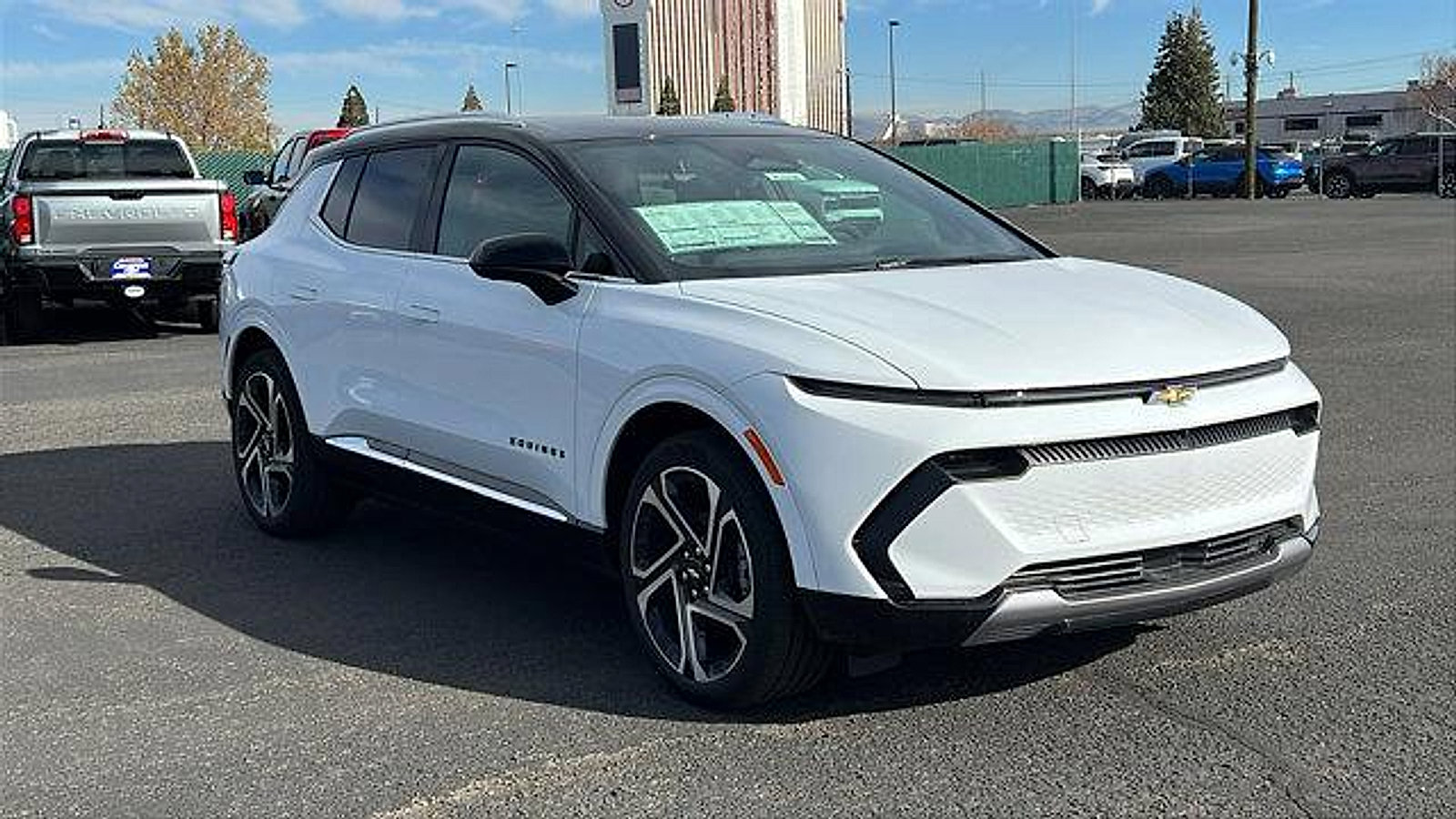 New 2026 Chevrolet Equinox EV LT image 3