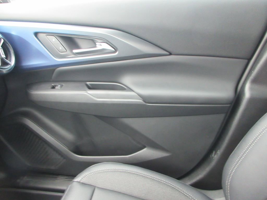 New 2026 Chevrolet Equinox EV LT image 33