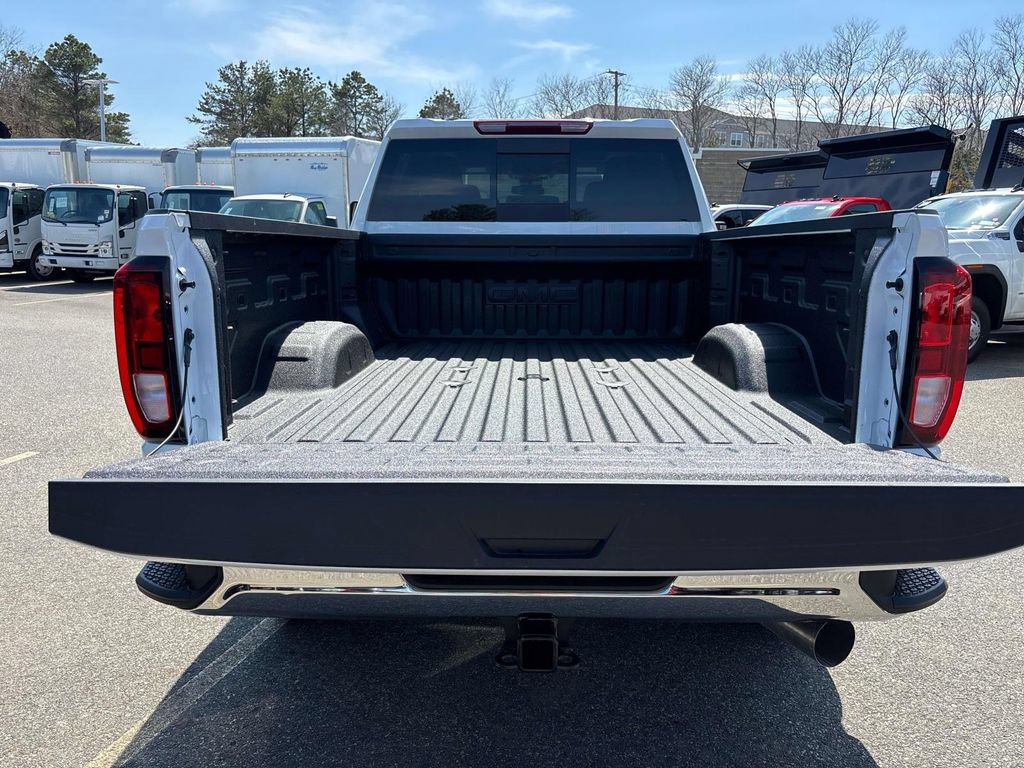 New 2026 GMC Sierra 2500 SLE w/ SLE Value Package; AWD/4WD image 4