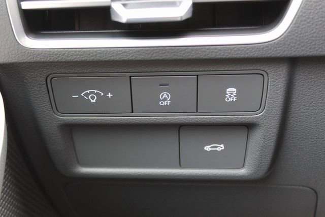 Certified 2025 Hyundai Sonata SE image 10