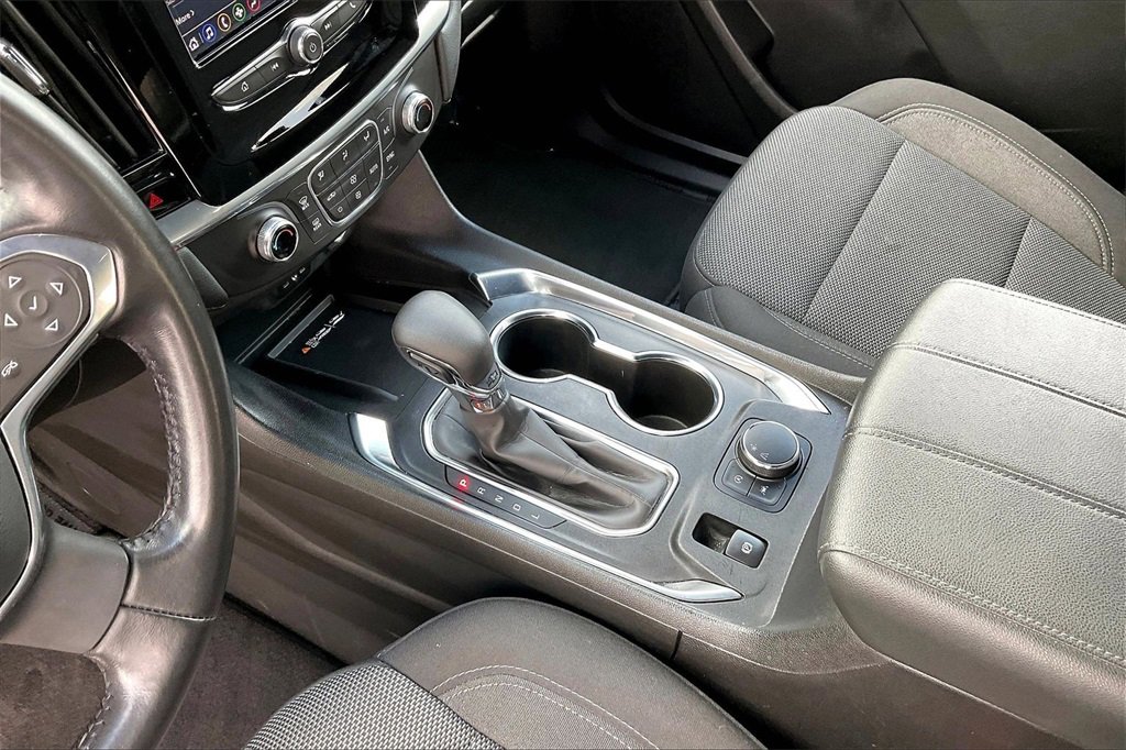 Used 2022 Chevrolet Traverse LT image 15