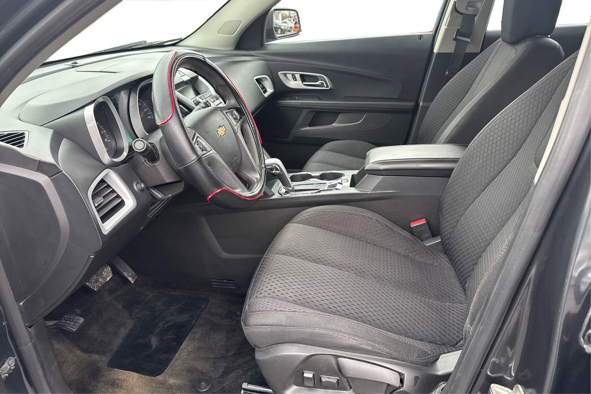 Used 2014 Chevrolet Equinox LS image 9