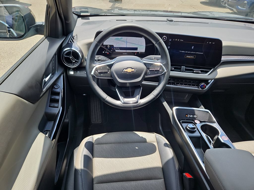Used 2026 Chevrolet Equinox LT w/ Convenience Package II FWD image 10