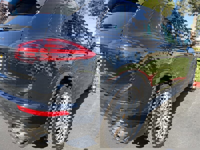 Used 2017 Porsche Cayenne S image 12