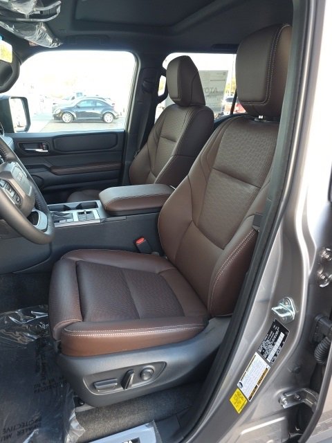 New 2026 Toyota Land Cruiser image 4