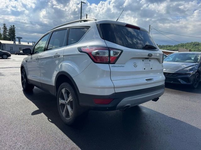 Used 2017 Ford Escape SE w/ SE Leather Comfort Package AWD/4WD image 12