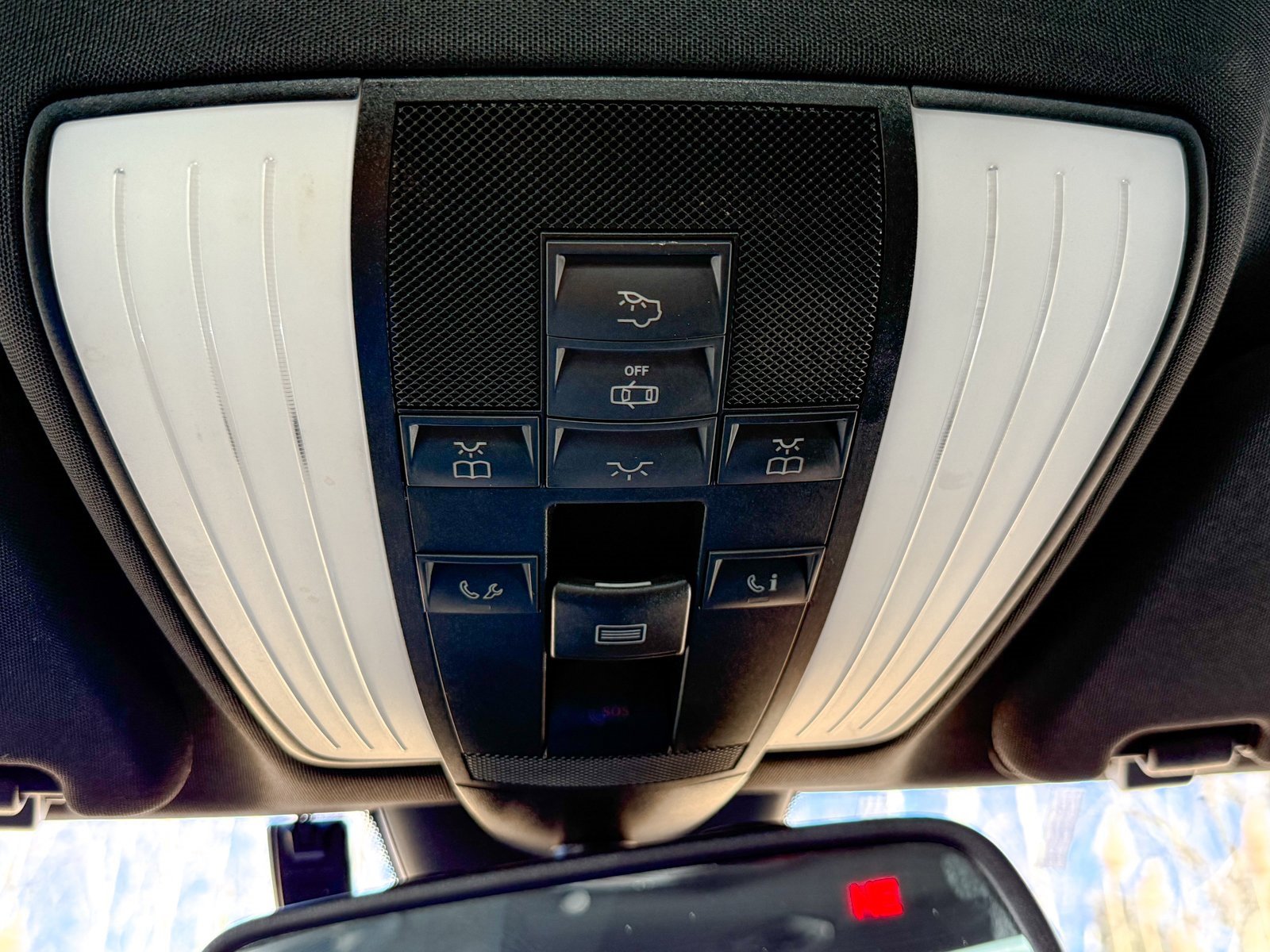 Used 2012 Mercedes-Benz E 350 4MATIC Sedan image 32