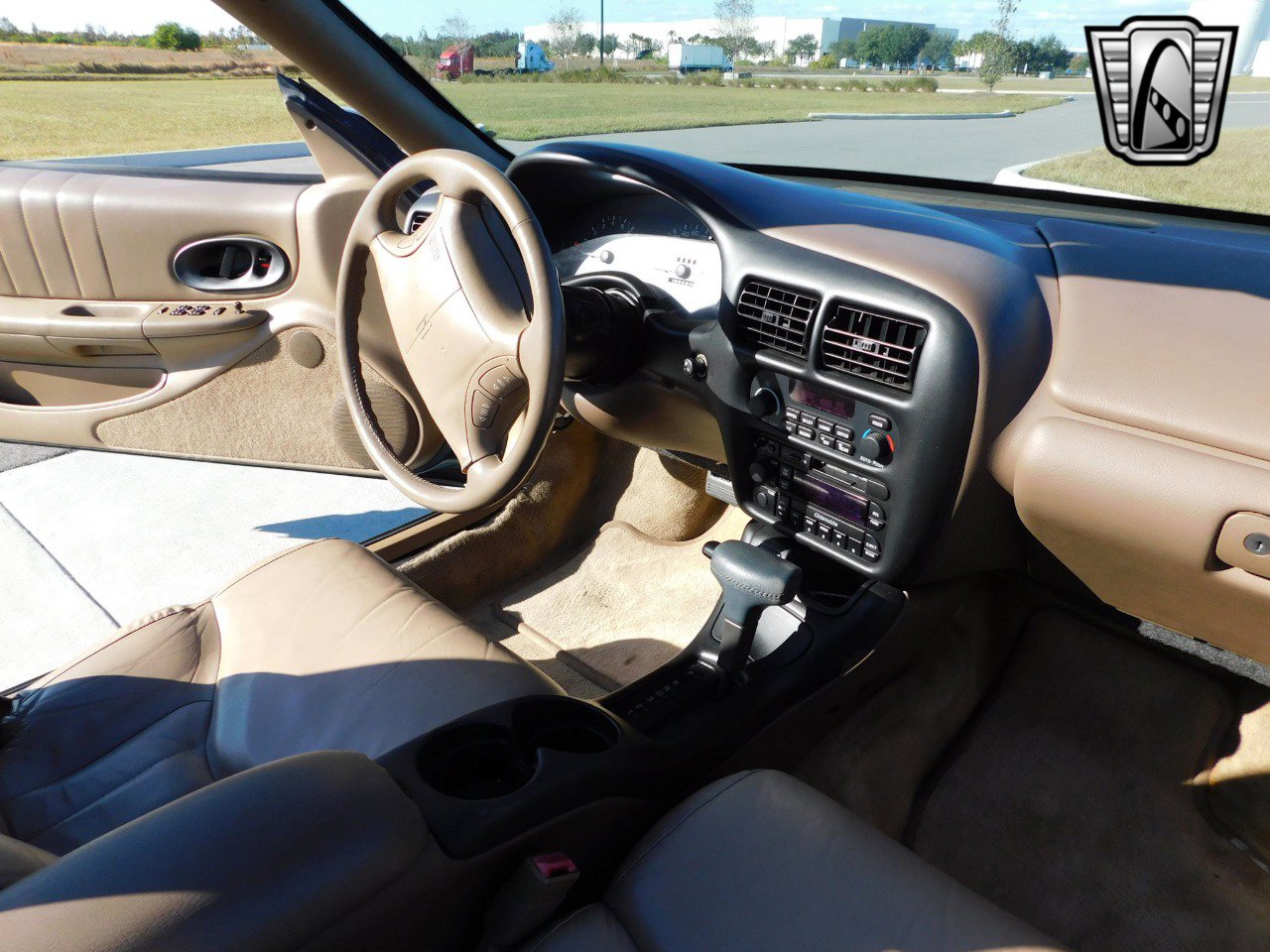 Used 1995 Oldsmobile Cutlass Supreme Convertible image 14