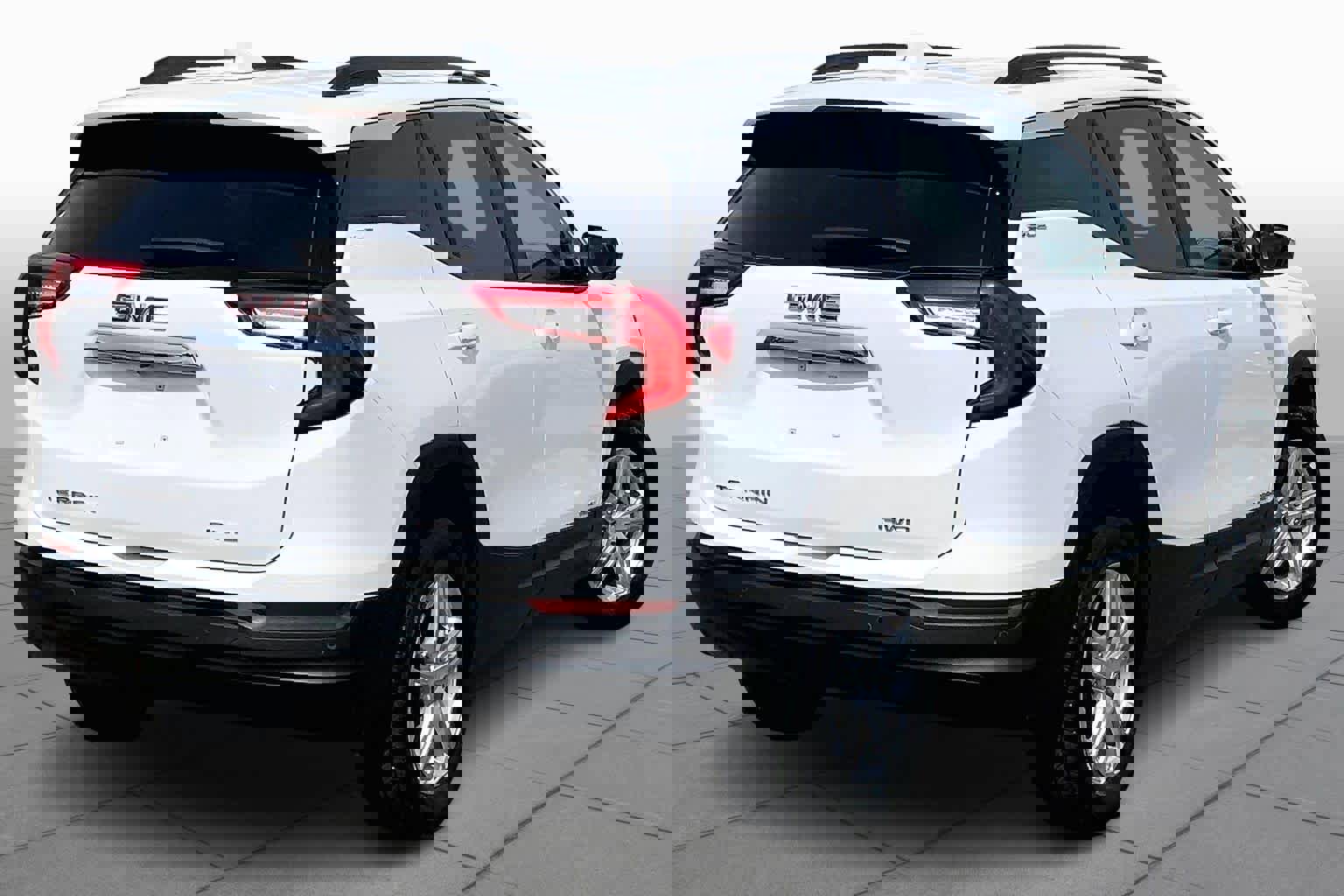 Used 2023 GMC Terrain SLE w/ Driver Convenience Package image 13