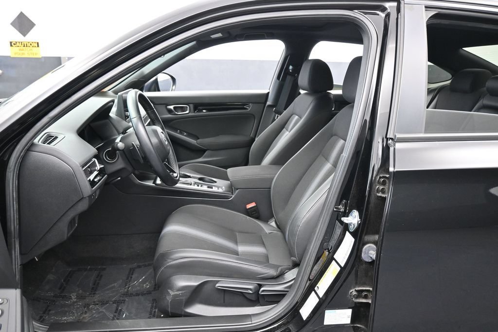 Used 2025 Honda Civic Sport image 11