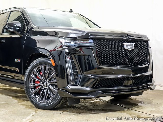 Certified 2024 Cadillac Escalade V w/ LPO, ONYX Package image 2