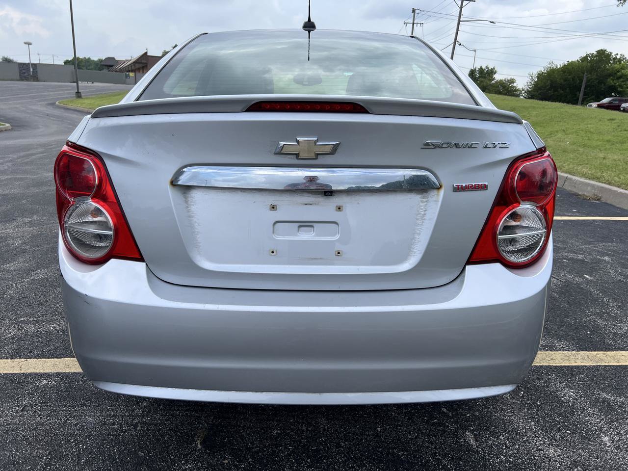 Used 2016 Chevrolet Sonic LTZ FWD image 4
