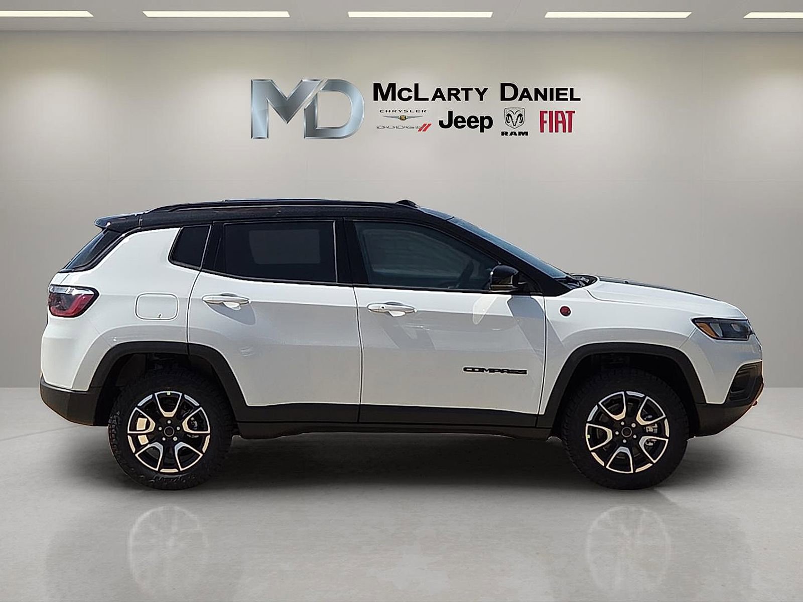 New 2026 Jeep Compass Trailhawk AWD/4WD image 6