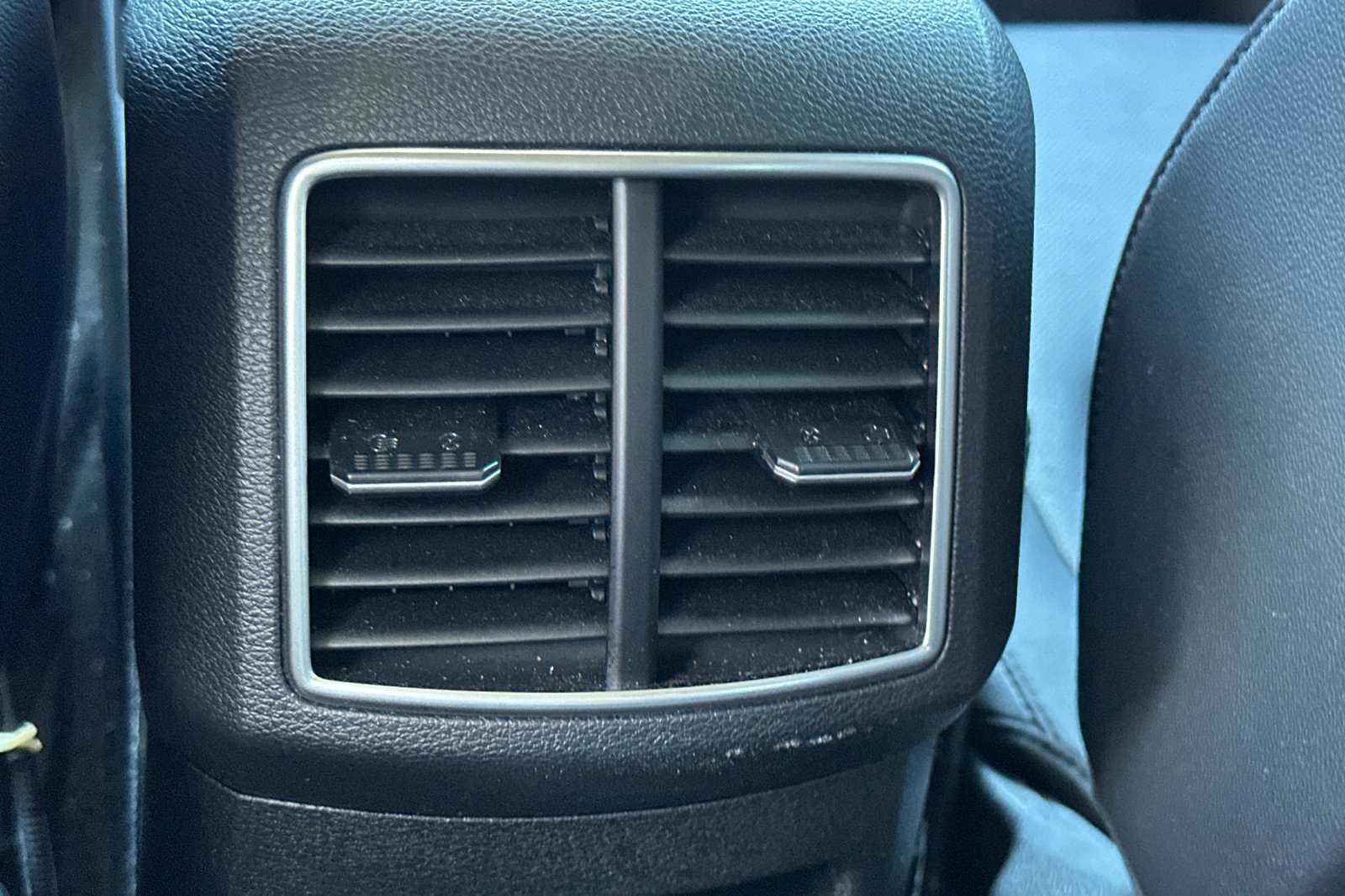 Used 2025 Kia Sportage SX FWD image 42