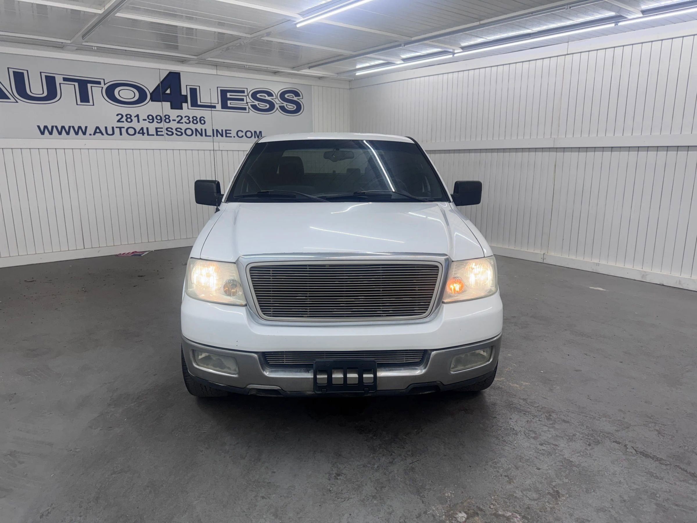 Used 2004 Ford F150 XLT RWD image 2