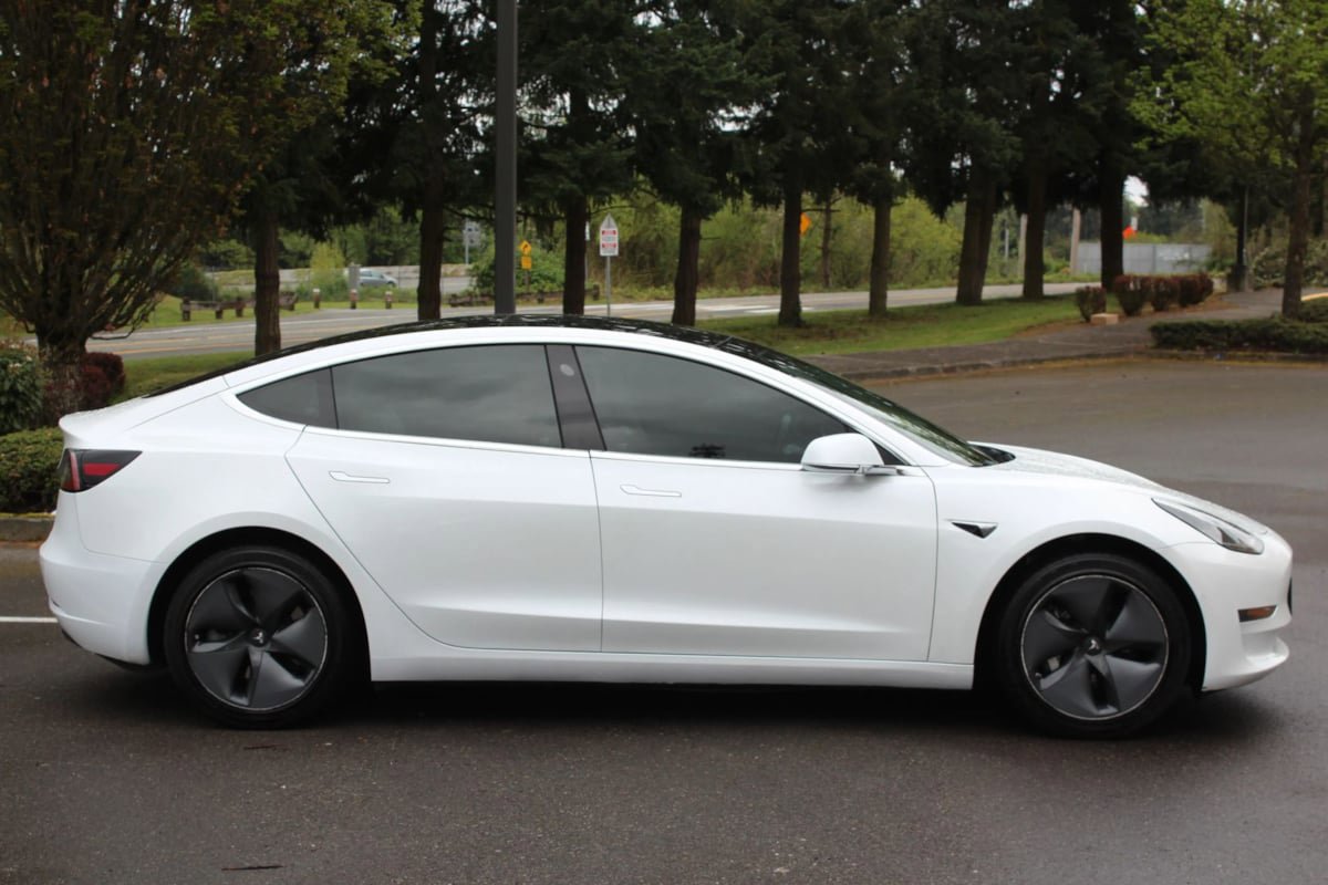 Used 2019 Tesla Model 3 Long Range AWD/4WD image 4
