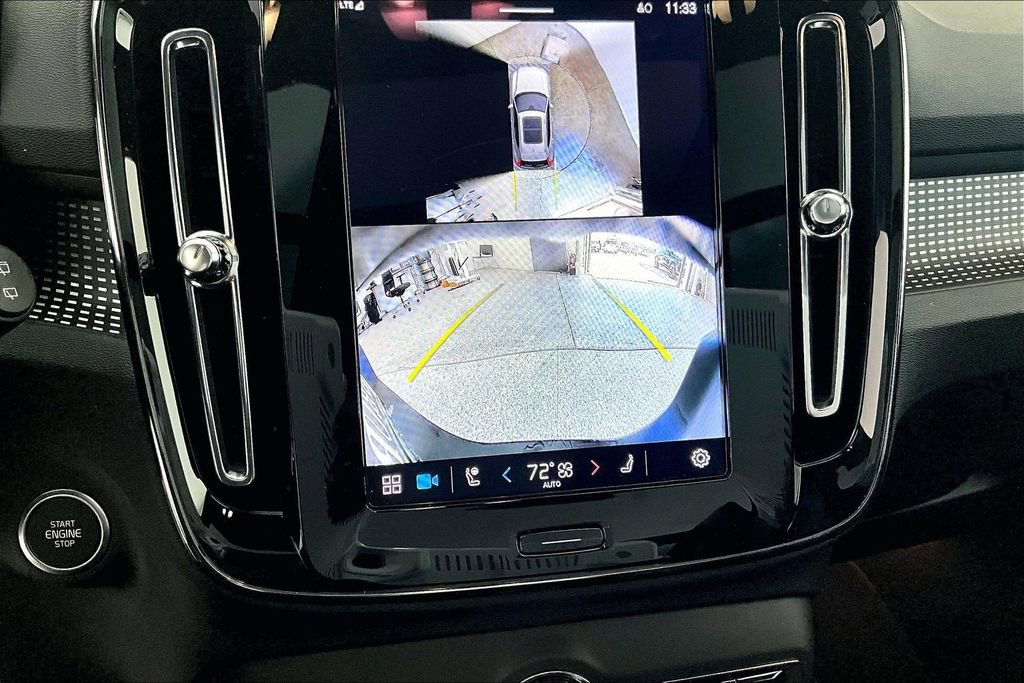 Certified 2025 Volvo XC40 B5 Plus image 31