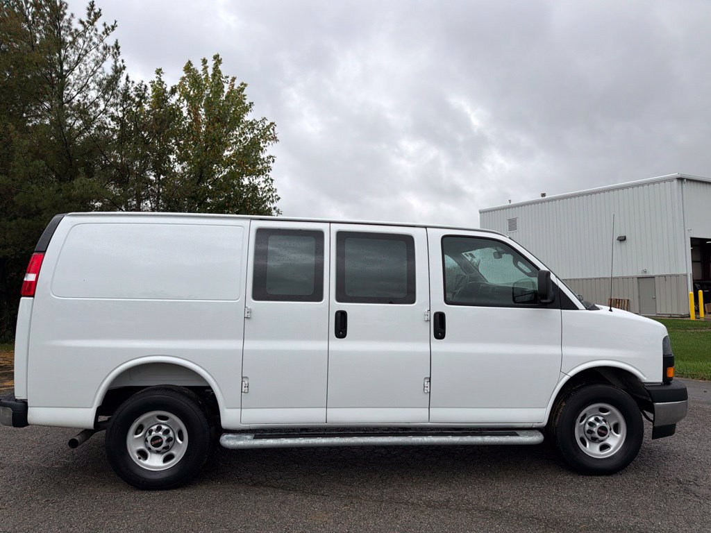 Used 2025 GMC Savana 2500 w/ Driver Convenience Package RWD image 7