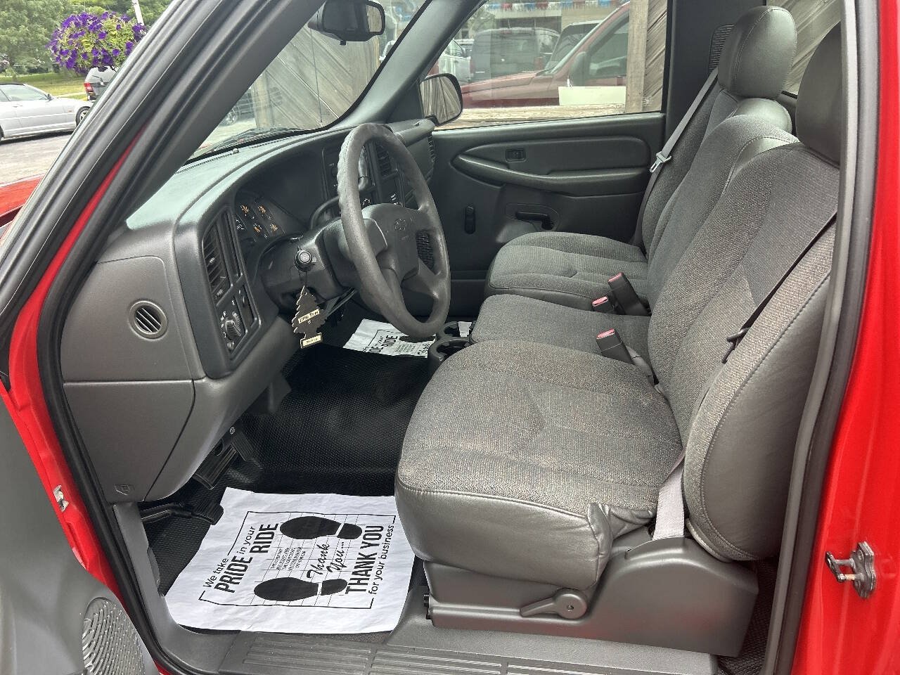 Used 2004 Chevrolet Silverado 1500 W/T RWD image 12