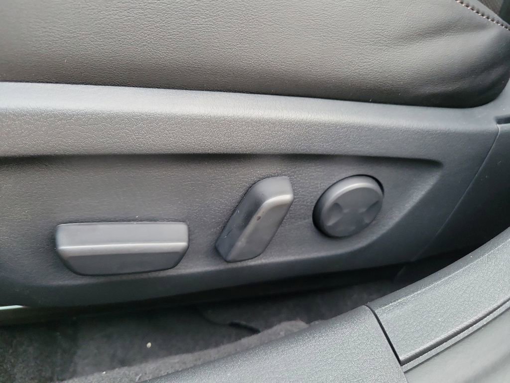 New 2026 MAZDA MAZDA3 2.5 S Hatchback w/ Premium Pkg image 18