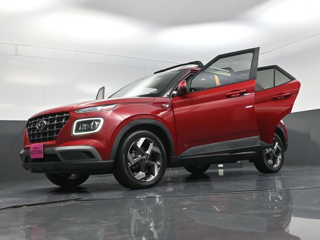 Used 2022 Hyundai Venue Limited FWD image 30