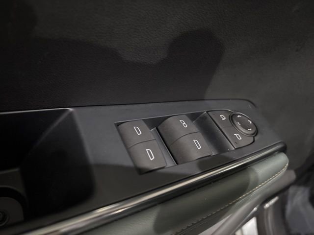 Used 2024 GMC Acadia AT4 w/ Luxury Package image 13