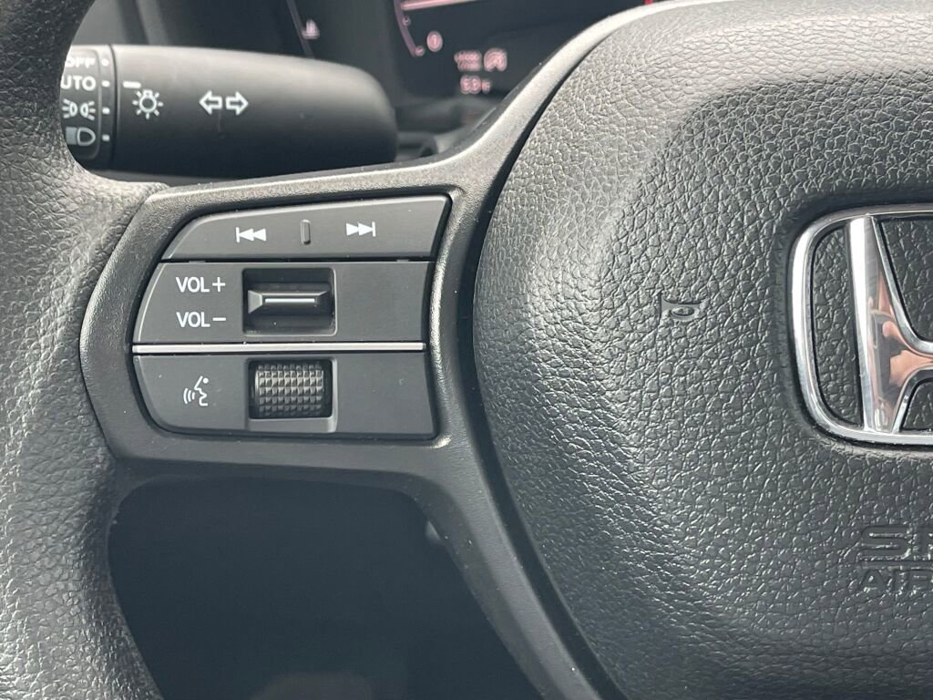 Certified 2025 Honda Accord LX image 16