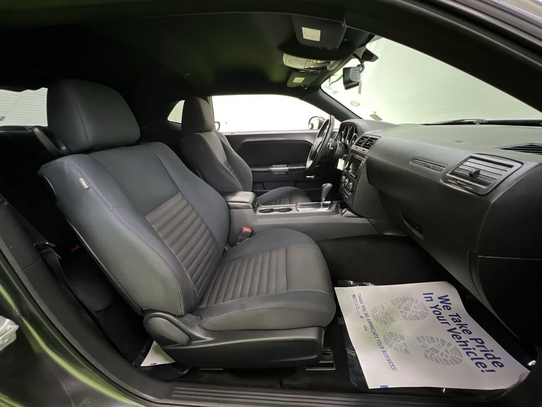 Used 2014 Dodge Challenger R/T w/ Electronics Convenience Group RWD image 28