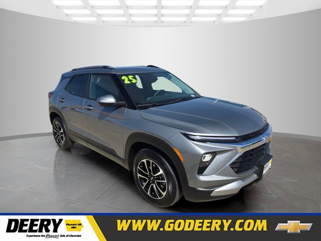 Used 2025 Chevrolet TrailBlazer LT AWD/4WD image 1