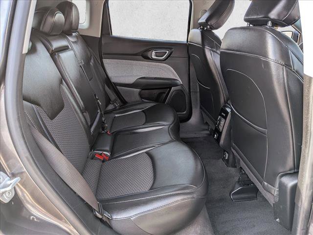 Used 2022 Jeep Compass Latitude image 21