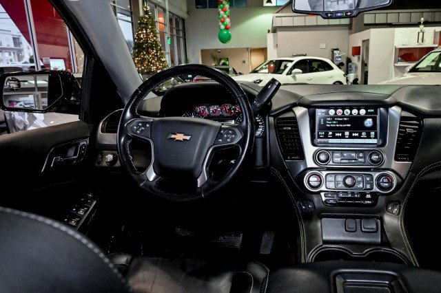 Used 2020 Chevrolet Suburban LT image 34