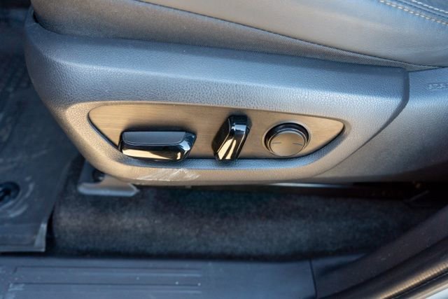 Used 2024 Lexus GX 550 AWD/4WD image 19