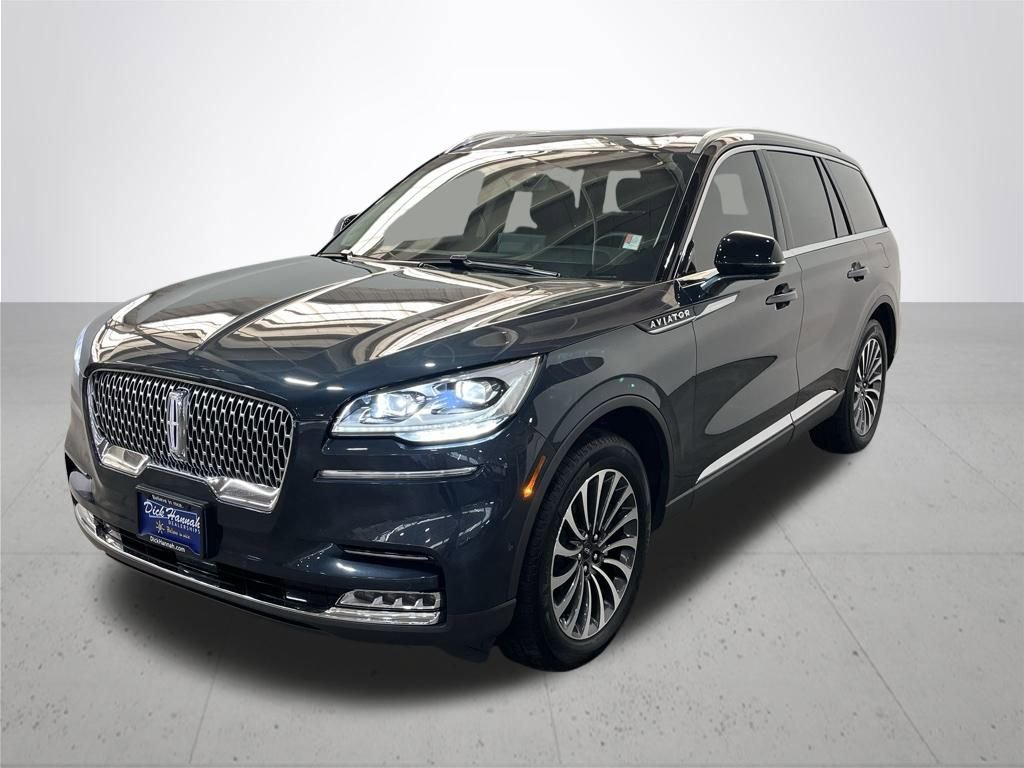 Used 2024 Lincoln Aviator Reserve w/ Equipment Group 201A image 2