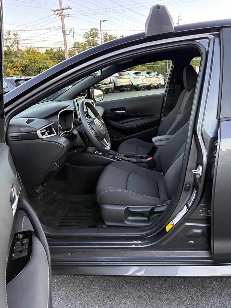 Used 2023 Toyota Corolla SE FWD image 30
