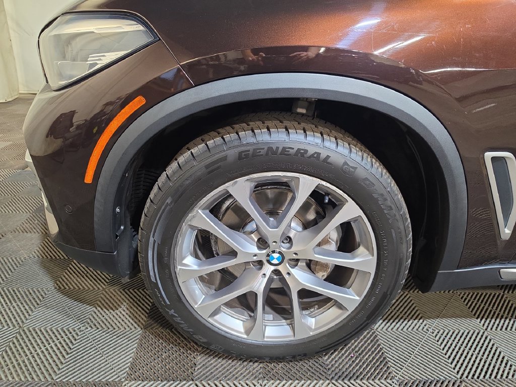Used 2019 BMW X5 xDrive40i w/ Convenience Package AWD/4WD image 19