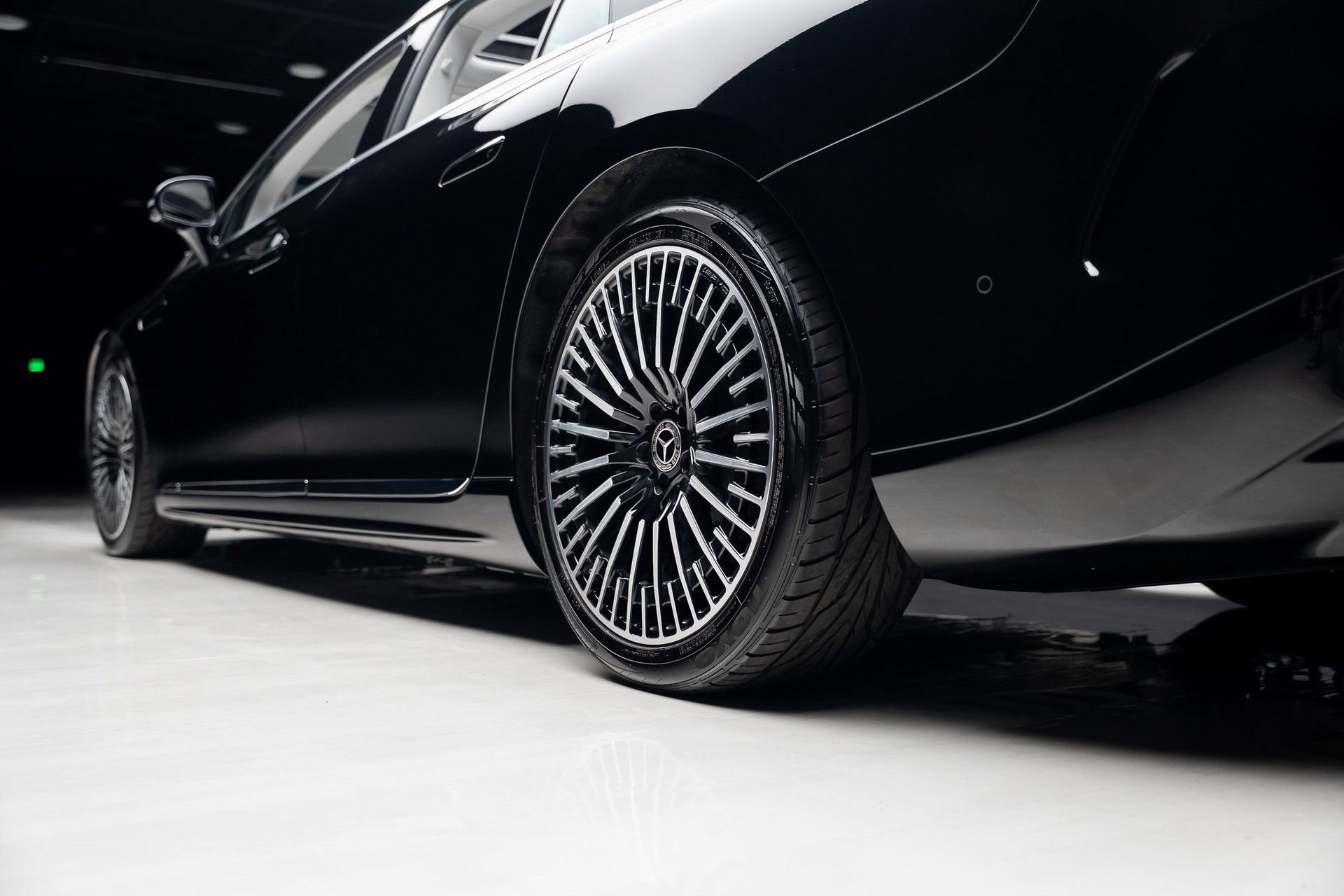 Used 2023 Mercedes-Benz EQS 450+ Sedan w/ AMG Line Exterior Package image 71