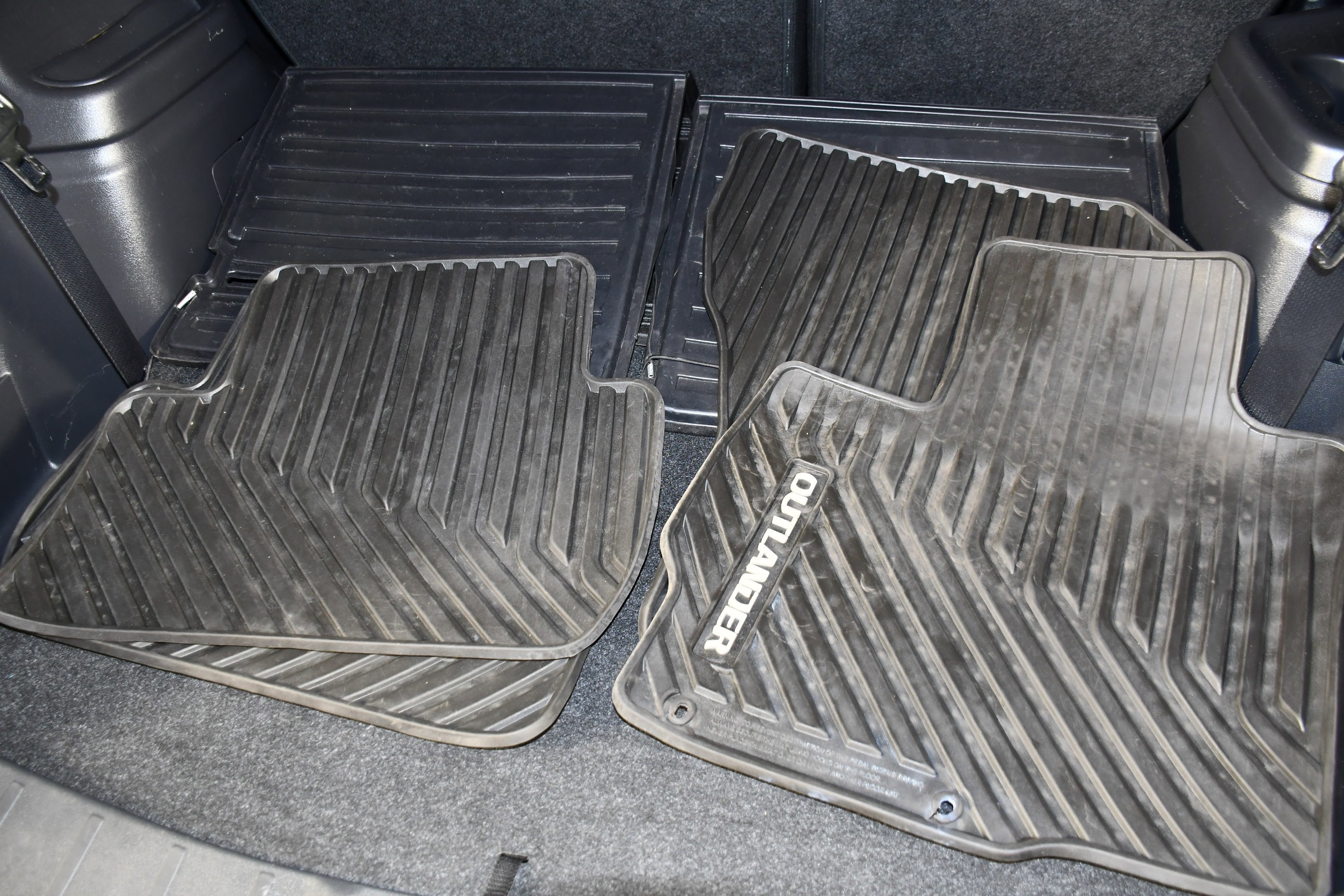 Used 2018 Mitsubishi Outlander LE AWD/4WD image 50