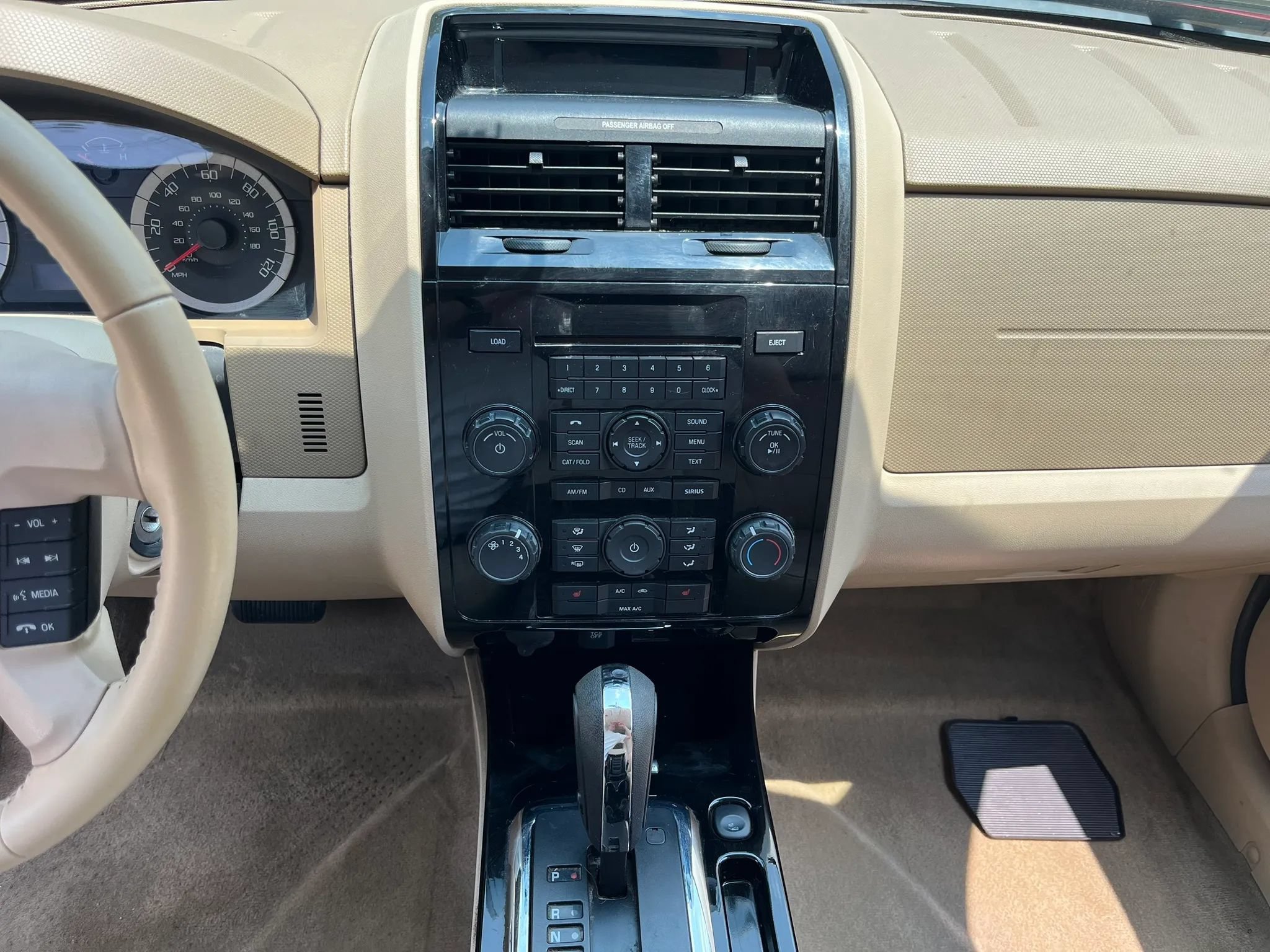 Used 2011 Ford Escape Limited FWD image 17