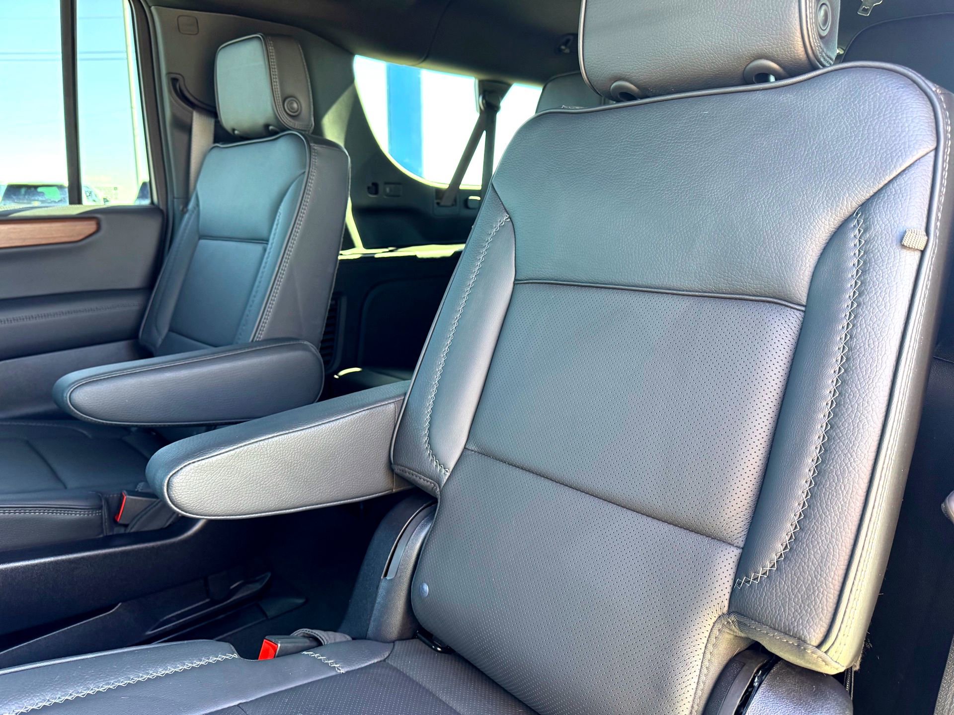 Used 2025 GMC Yukon XL Denali w/ Denali Reserve Package image 20