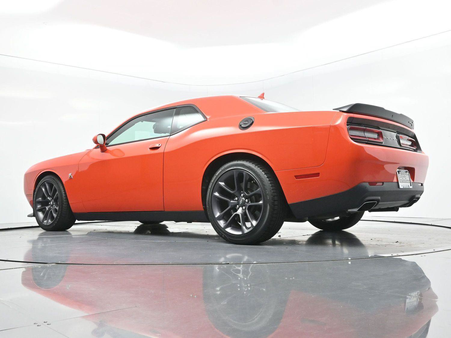 Used 2022 Dodge Challenger R/T Scat Pack RWD image 46