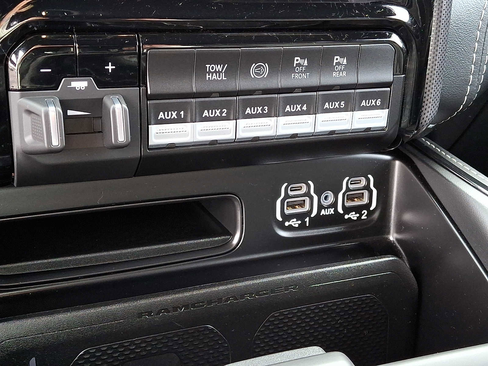 Used 2022 RAM 2500 Limited image 26