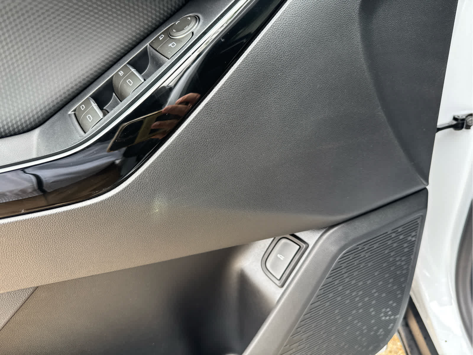 New 2026 Chevrolet Equinox RS w/ Safety and Technology Package FWD image 22