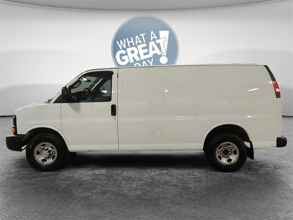 Used 2016 Chevrolet Express 2500 image 7