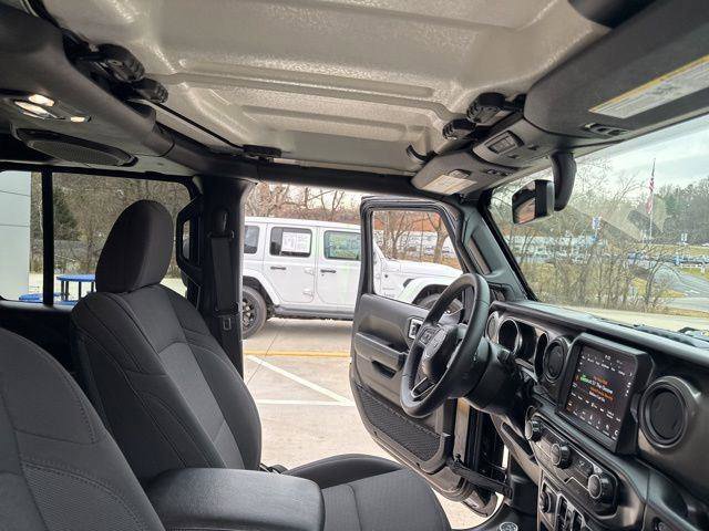 Used 2023 Jeep Wrangler Unlimited image 38