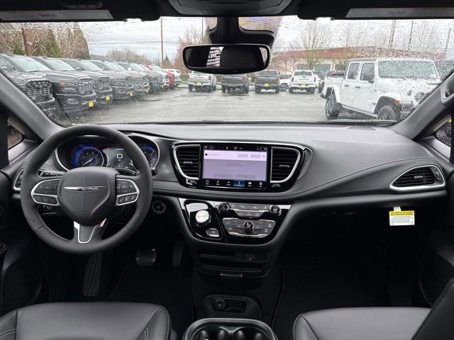 New 2026 Chrysler Pacifica Select AWD/4WD image 12