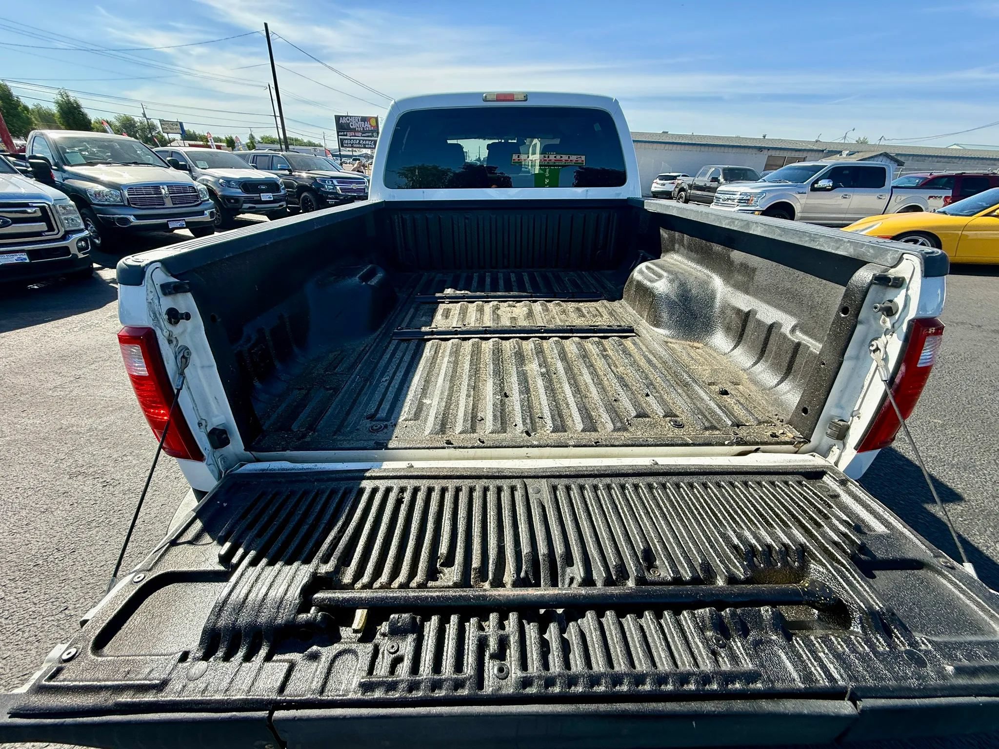 Used 2011 Ford F250 XLT w/ XLT Premium Pkg AWD/4WD image 14