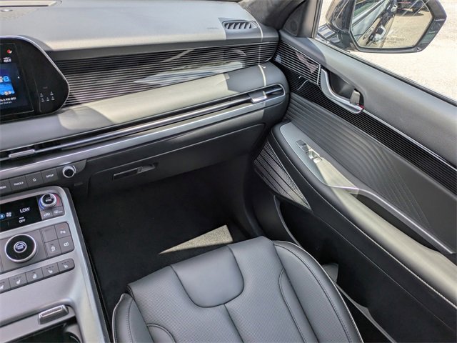 Used 2025 Hyundai Palisade Calligraphy image 18