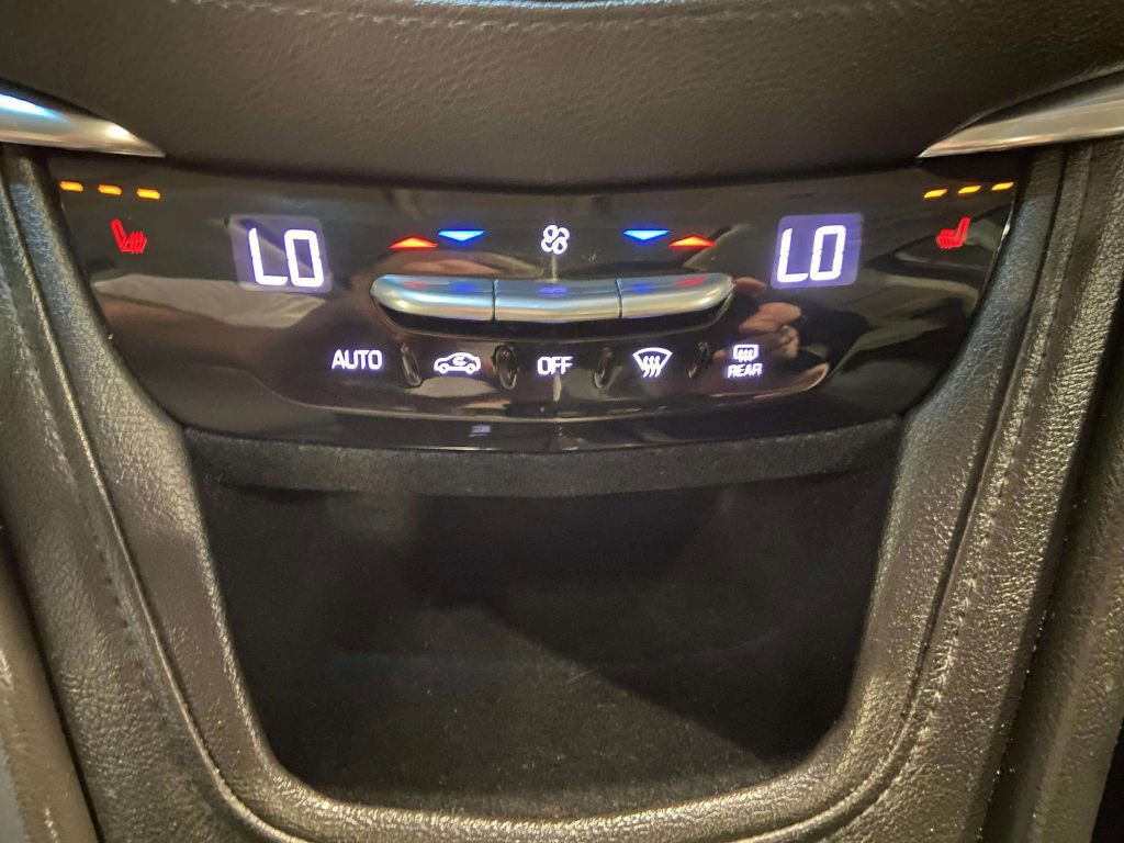 Used 2018 Cadillac XT5 Luxury image 35