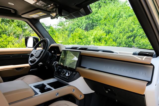 New 2026 Land Rover Defender 110 X-Dynamic SE AWD/4WD image 19